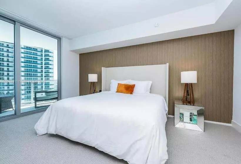 Upscale Comfort And Breathtaking Views At H Hollywood Residences By Zelloo