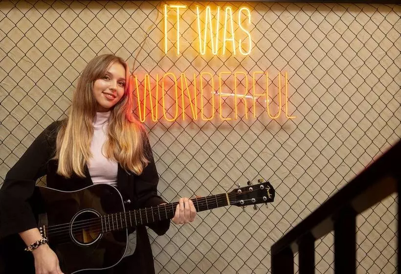 Petit Hostel Palacio Real