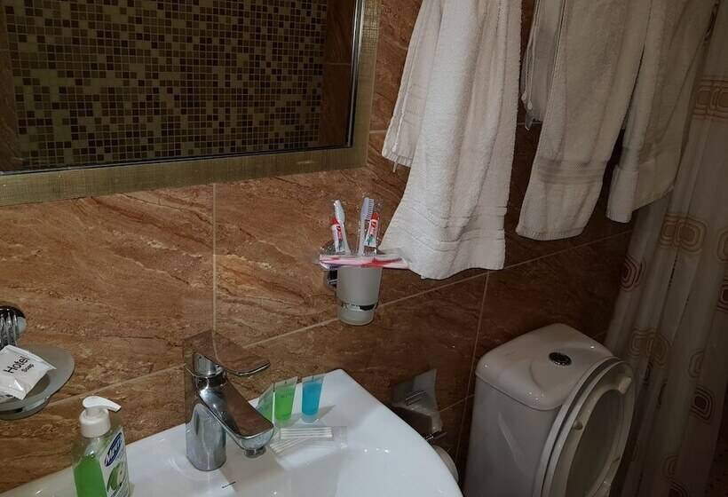 Prime Hotel & Hostel