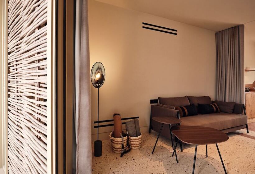 Resort Noūs Santorini