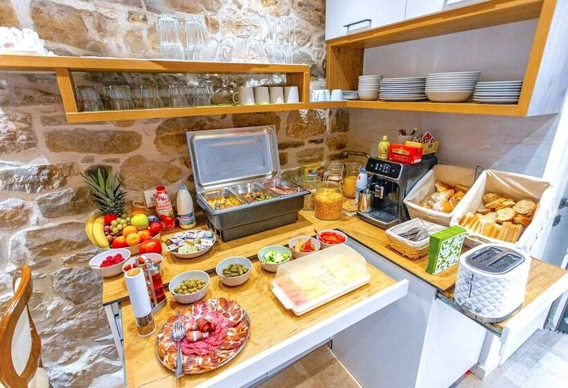 Pensão L U X E Split Luxury Rooms