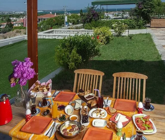 בית מלון כפרי Alacati Villa Renk