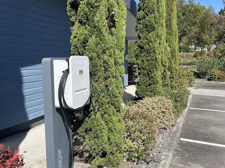 Отель Hôtel Restaurant Bel Air Crevin   Axe Rennes Nantes