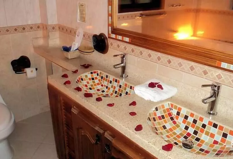 Отель Boutique Villa Roma