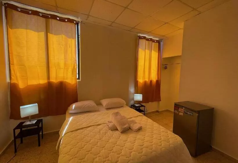 هتل Colonial Blanco