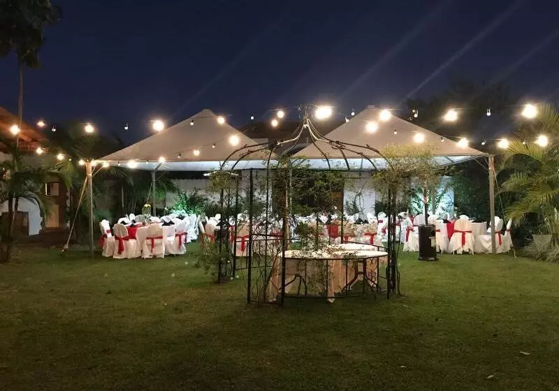 هتل El Pueblito Iguazu