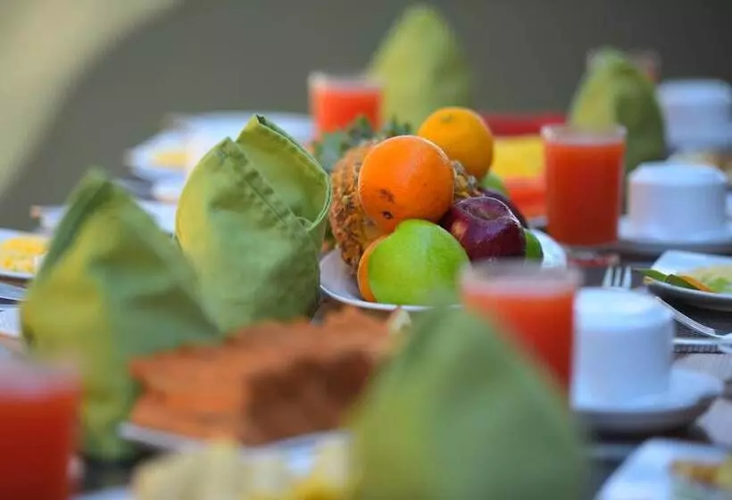 בית מלון כפרי Elephant Trail