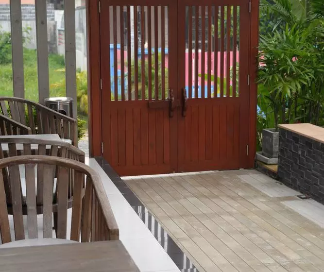 Отель Z&z House