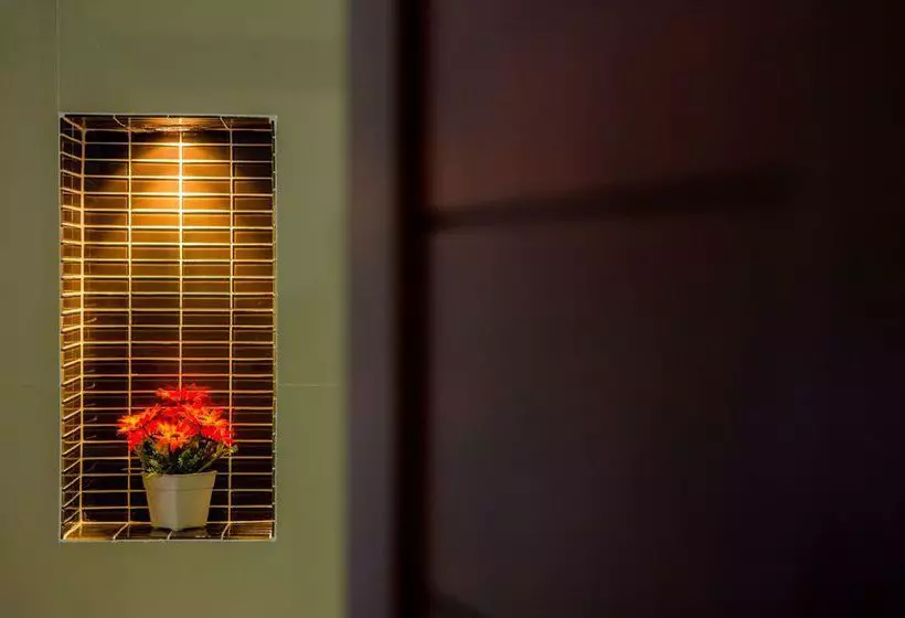 Отель Z&z House