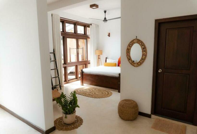 בית מלון כפרי Surf Station