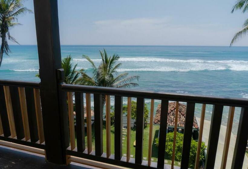 בית מלון כפרי Surf Station