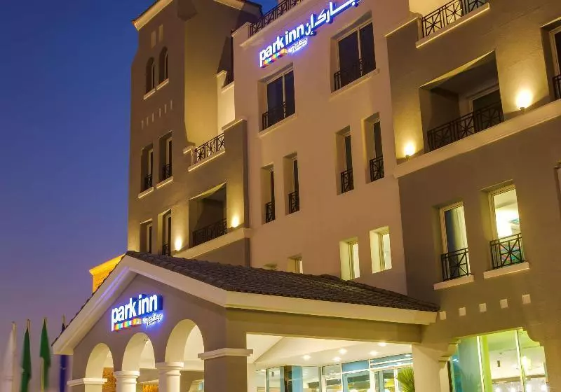 هتل Park Inn By Radisson Dammam