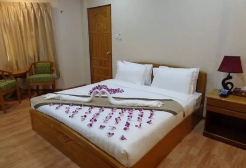 هتل Royal Khattar