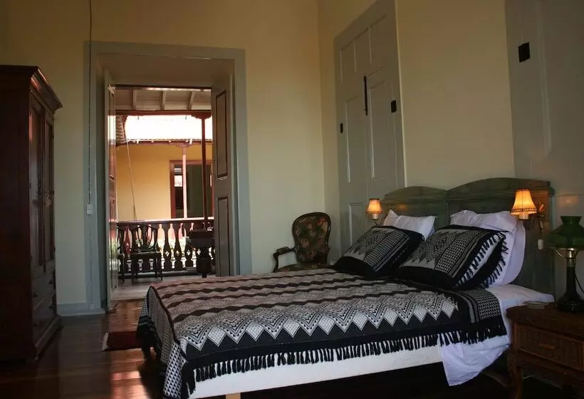 هتل The Colonial Guest House