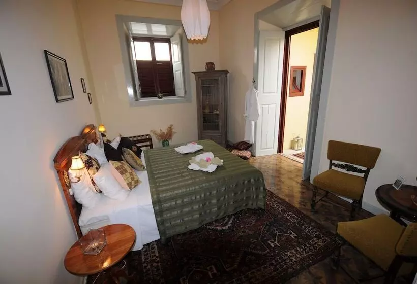 هتل The Colonial Guest House