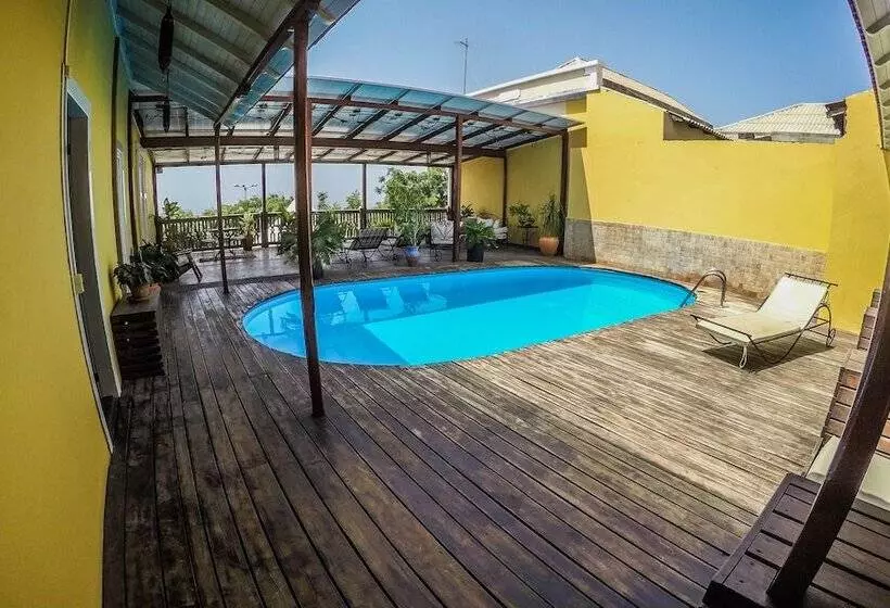 هتل The Colonial Guest House