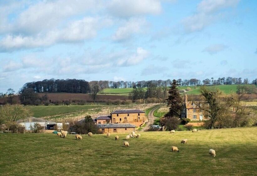 Hotel The Granary At Fawsley