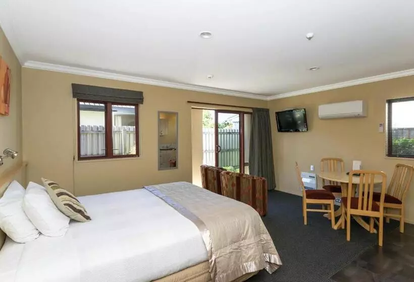 מוטל Blenheim Spa Motor Lodge