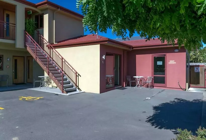 מוטל Blenheim Spa Motor Lodge