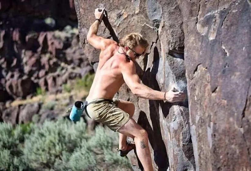 汽车旅馆 Blue Lakes Inn & Extended Stay