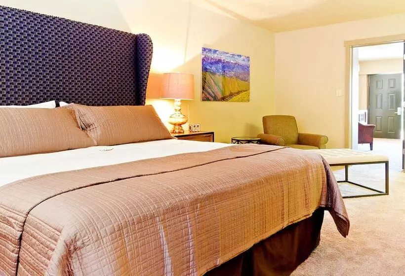 汽车旅馆 Blue Lakes Inn & Extended Stay