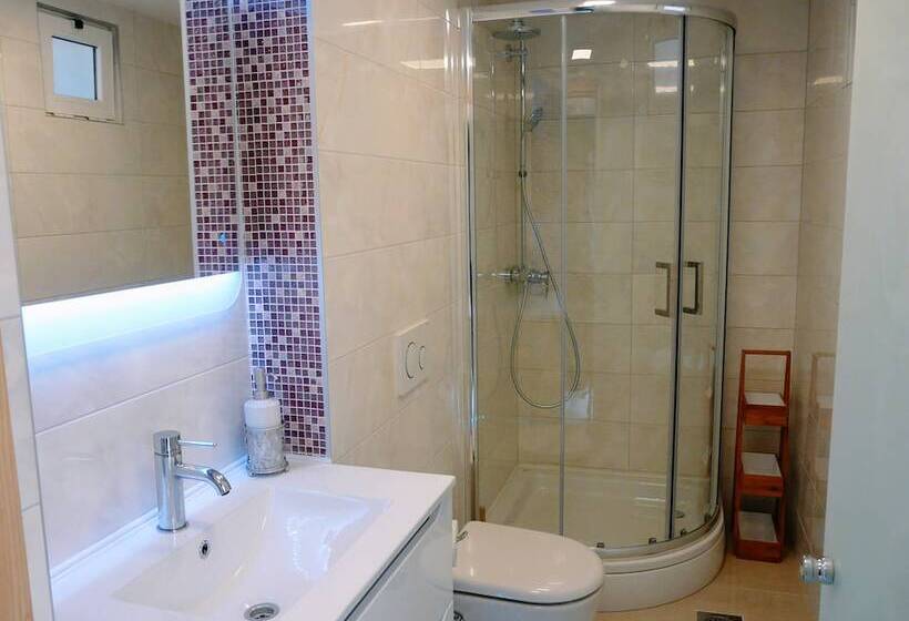 بنسيون House Sandra