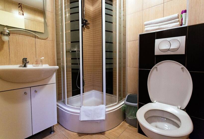 بنسيون House Sandra