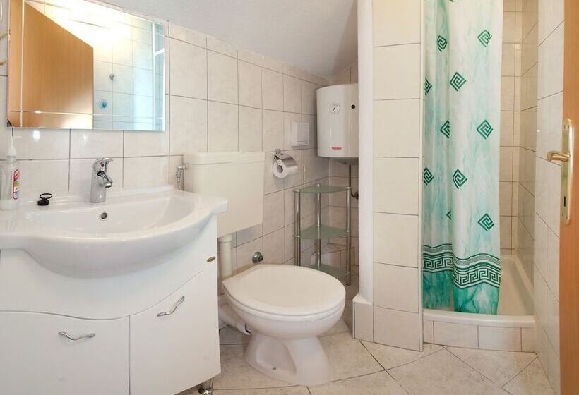 بنسيون House Sandra