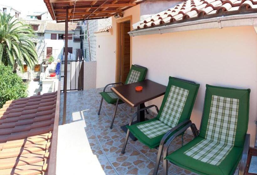 بنسيون House Sandra