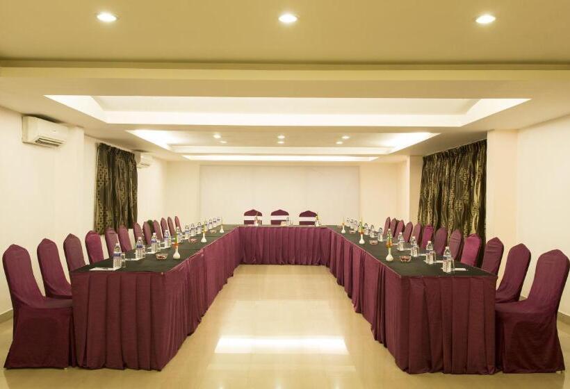 리조트 Sterling Yelagiri