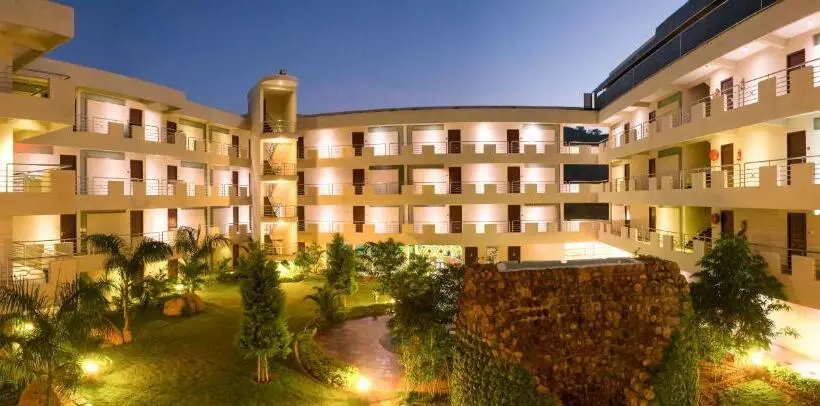 Курорт Sterling Yelagiri