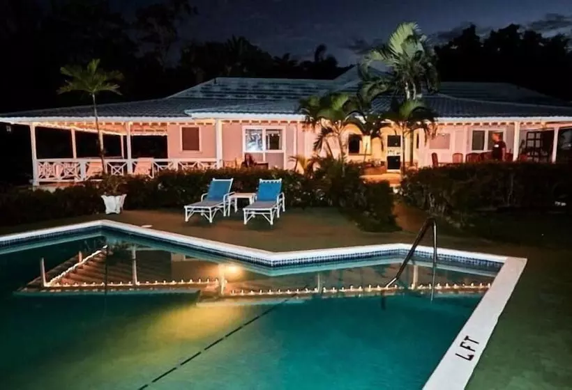 تختخواب و صبحانه Mansfield House