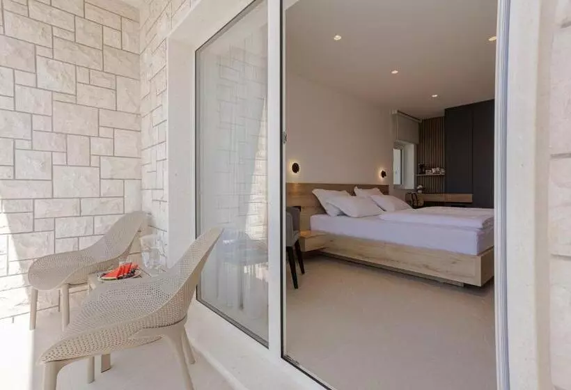 Aamiaismajoitus (B&B) Villa Miki