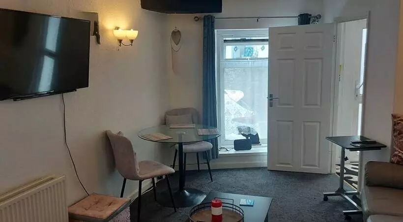 Cosy Cottage, A Spacious Home In Torquay