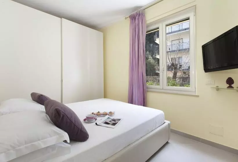 Estate4home  L Onda Viola