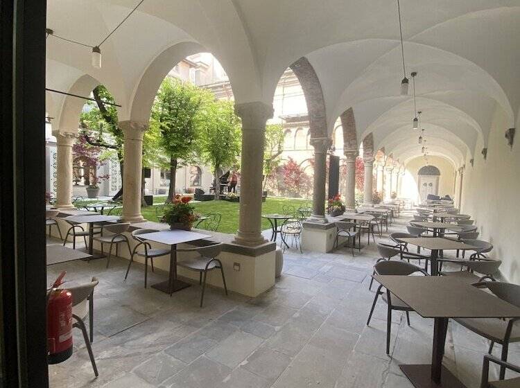 مسافرخانه Palazzo Santo Spirito