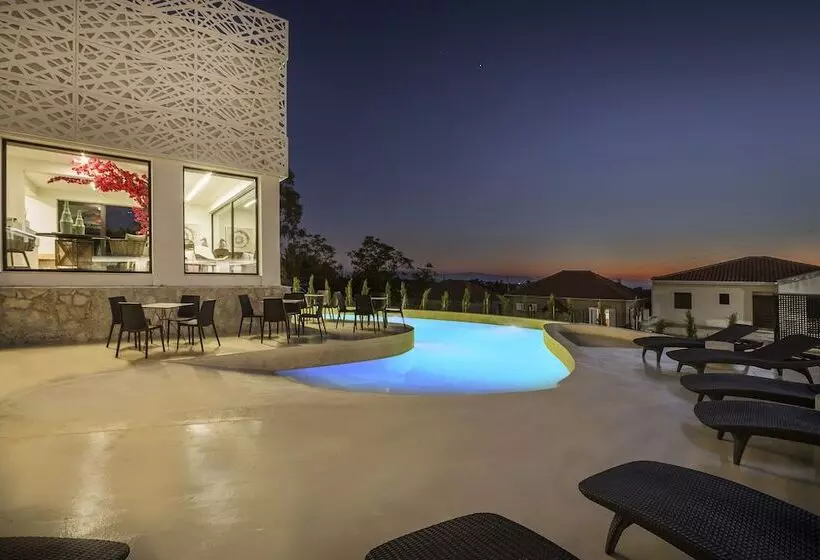 Hotelli Erolidae Villas