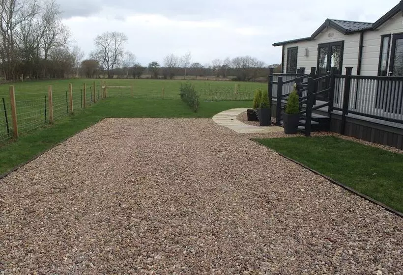 ホテル Field House Farm Lodge