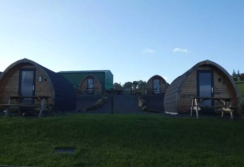 هتل روستایی The Arns Glamping Pods