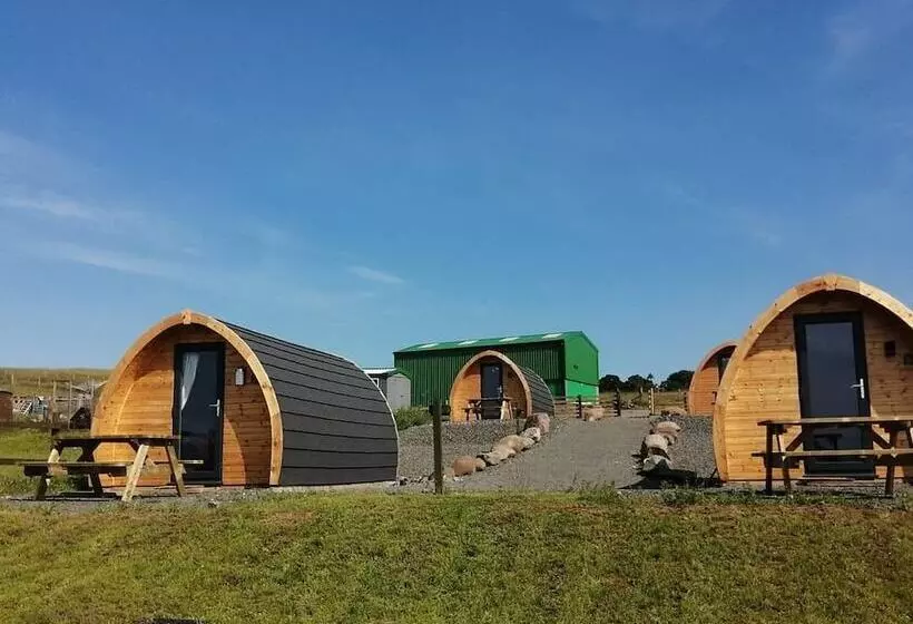 هتل روستایی The Arns Glamping Pods