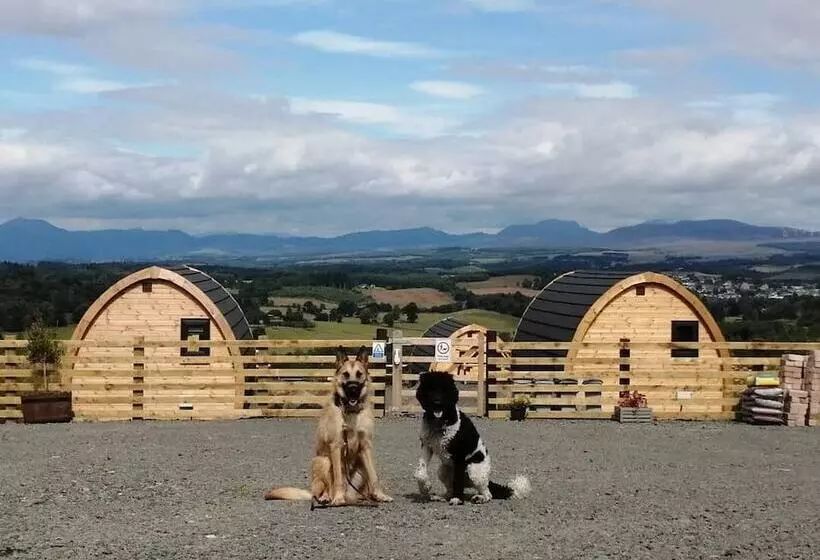 هتل روستایی The Arns Glamping Pods