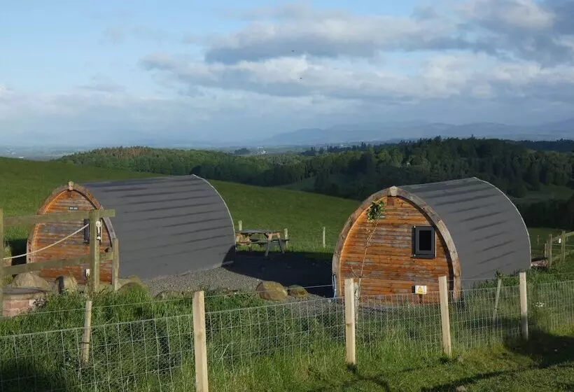 هتل روستایی The Arns Glamping Pods