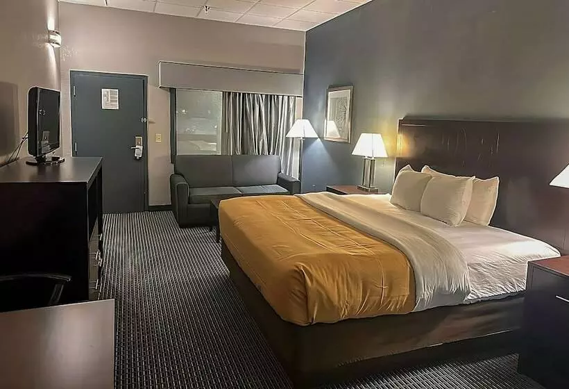 Hotelli Suburban Studios