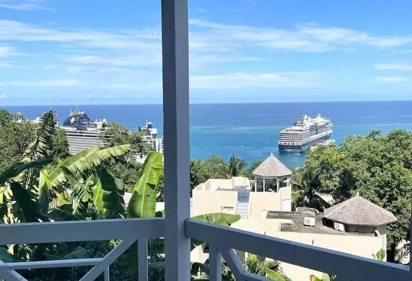 Humming Bird Holiday Retreat