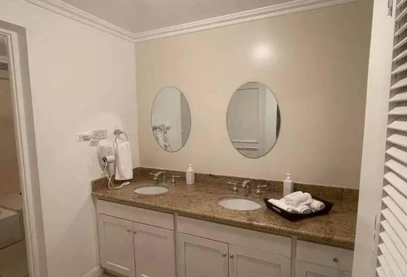 Humming Bird Holiday Retreat