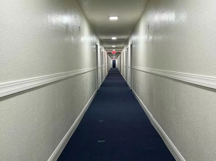 Motelli Americas Best Value Inn San Antonio Airport South