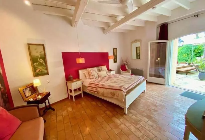 Majatalo La Paillère