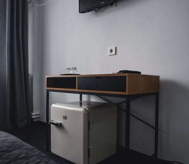 ペンション Petroshani