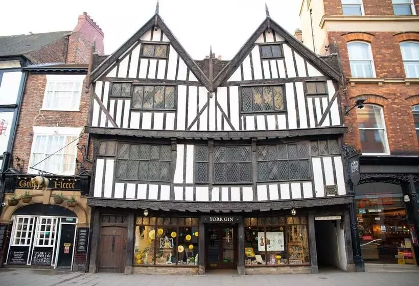 اقامتگاه York Minster 3 Bed Sleeps 6 Fireplace Free Parking