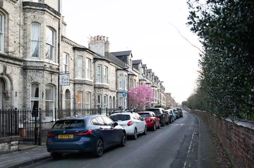 اقامتگاه York Minster 3 Bed Sleeps 6 Fireplace Free Parking